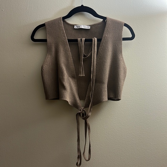 Zara Tops - Zara knit wrap top